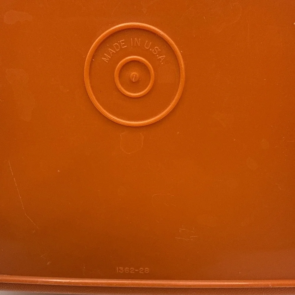 Vintage Tupperware 1362 Orange Square‎ Away Sandwich 1363 Lid